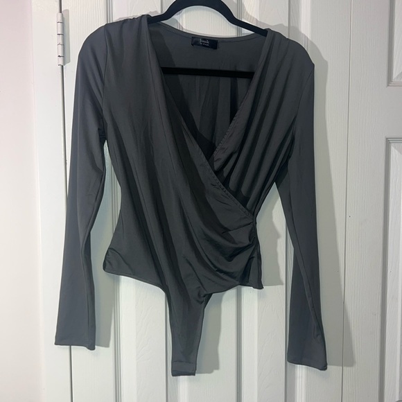 RD Style | Nylon Cinched V-Neck Bodysuit | Womens | BundleNSave - Picture 1 of 2